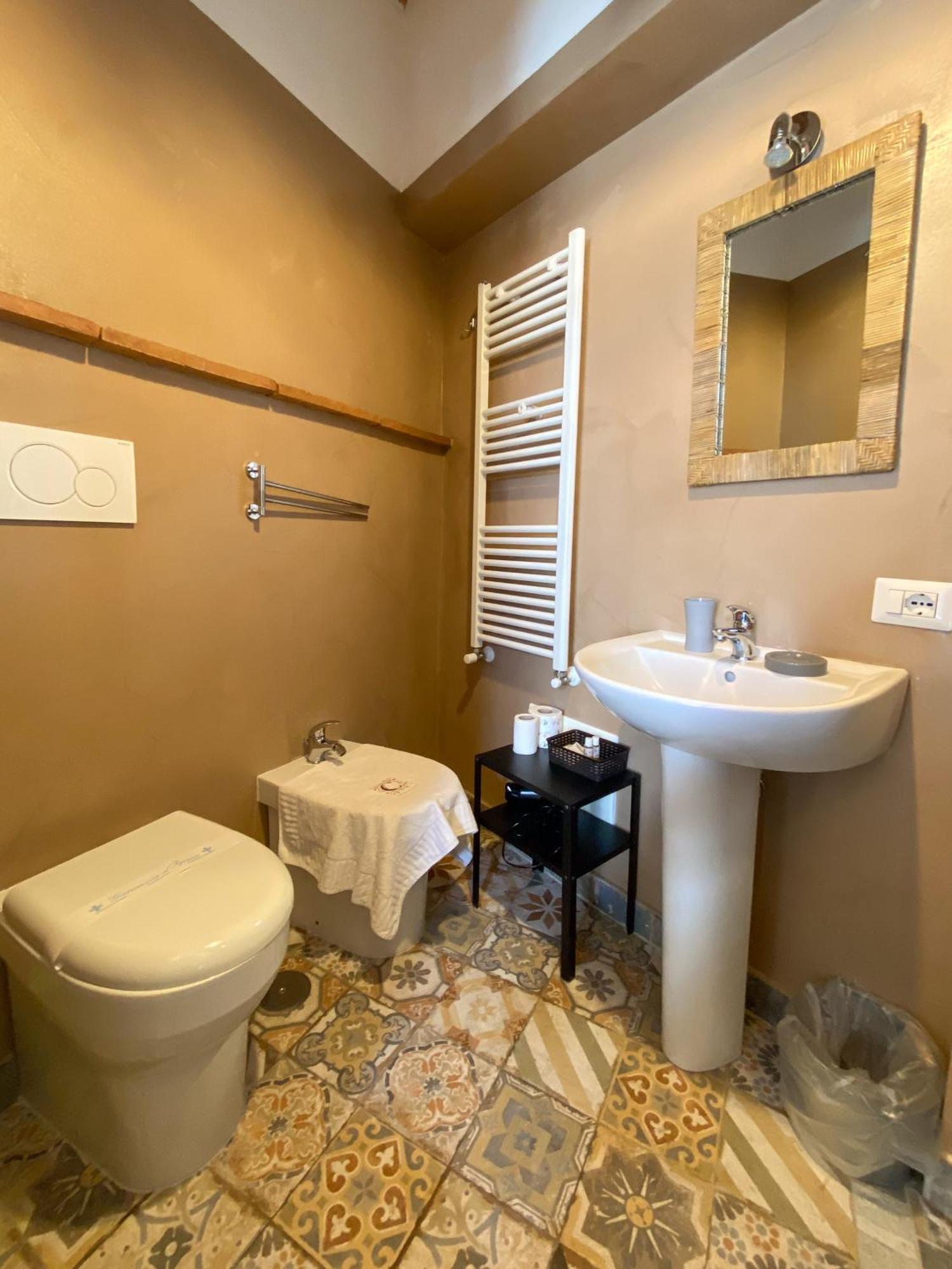 Casale 1541 Bed & Breakfast Bolsena Exterior photo